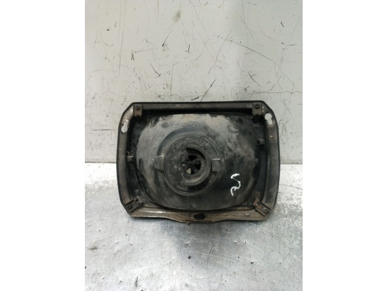 Recambio de faro izquierdo para daihatsu feroza 1.6 referencia OEM IAM   1988