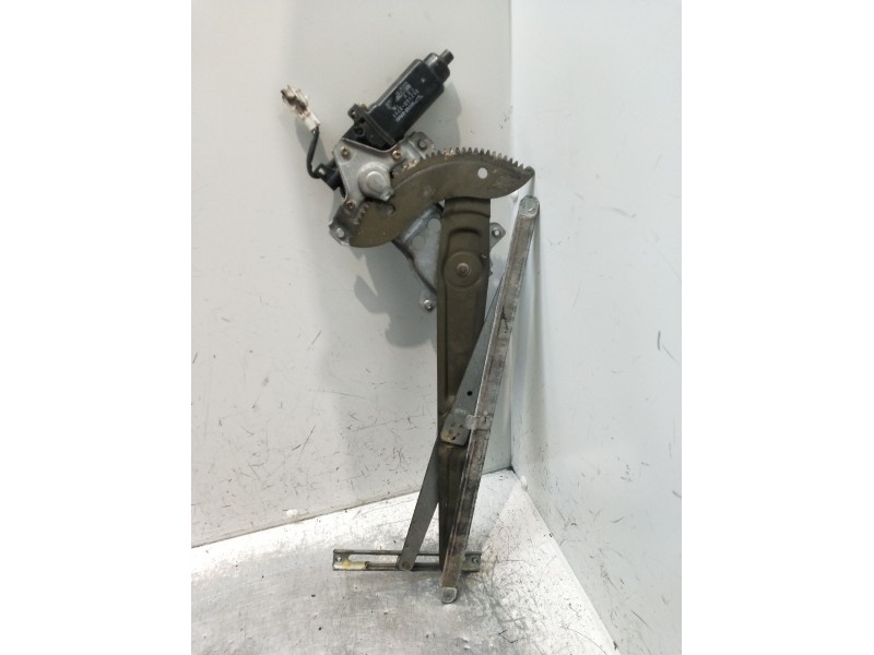 Recambio de elevalunas delantero derecho para daihatsu feroza 1.6 referencia OEM IAM  3P 1998