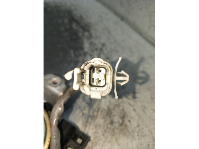 Recambio de elevalunas delantero izquierdo para daihatsu feroza 1.6 referencia OEM IAM  3P 1988