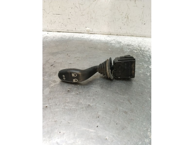 Recambio de mando luces para skoda felicia i (6u1) 1.3 referencia OEM IAM 441945260156  1994
