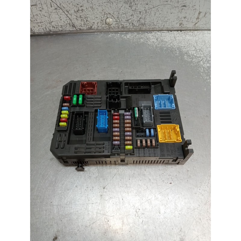 Recambio de caja reles / fusibles para citroën c5 aircross (ac_, aj_, ar_, a4_) 1.5 bluehdi 130 (acyhzj, acyhzr) referencia OEM 