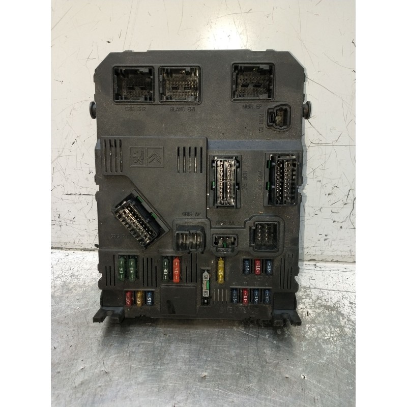 Recambio de caja reles / fusibles para peugeot partner monospace (5_, g_) 2.0 hdi referencia OEM IAM 9650584580 BSIE0100 S118085
