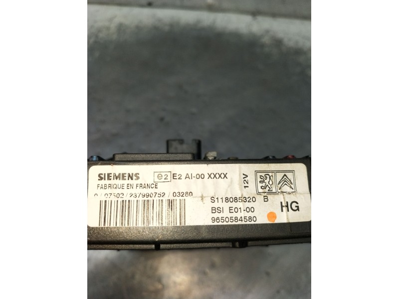 Recambio de caja reles / fusibles para peugeot partner monospace (5_, g_) 2.0 hdi referencia OEM IAM 9650584580 BSIE0100 S118085