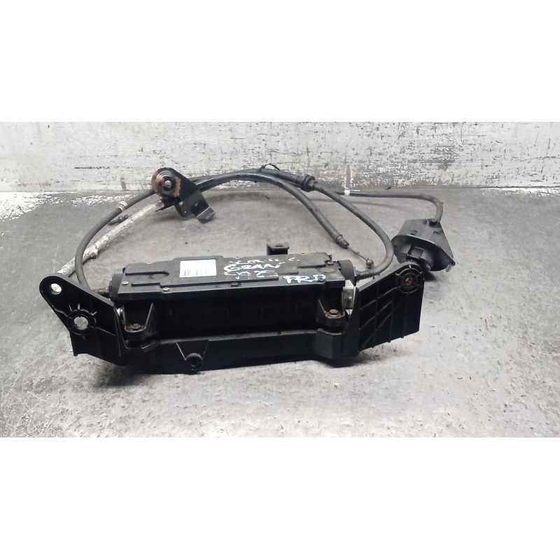 Recambio de freno de mano electrico para renault grand scénic ii (jm0/1_) 1.9 dci (jm14) referencia OEM IAM 8200522628A  