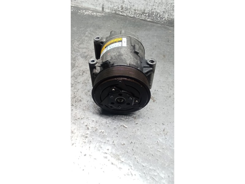 Recambio de compresor aire acondicionado para renault scénic ii (jm0/1_) 1.9 dci (jm0g, jm12, jm1g, jm2c) referencia OEM IAM 820
