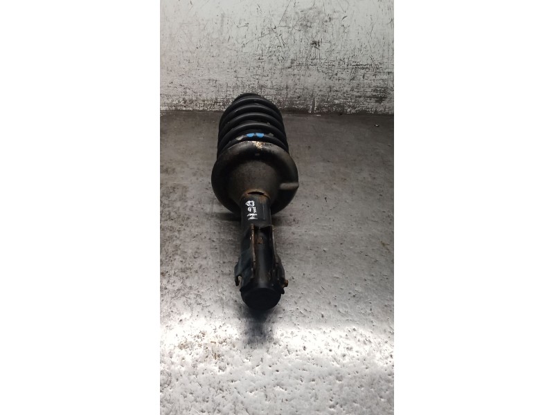 Recambio de amortiguador delantero derecho para volkswagen golf iii (1h1) 1.9 tdi referencia OEM IAM   91