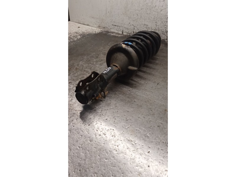 Recambio de amortiguador delantero derecho para volkswagen golf iii (1h1) 1.9 tdi referencia OEM IAM   91