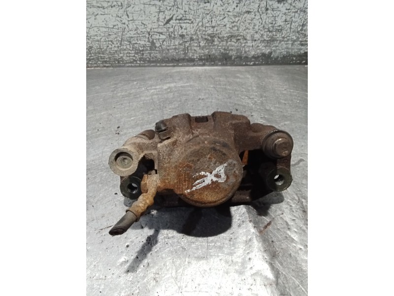Recambio de pinza freno delantera derecha para daihatsu feroza 1.6 referencia OEM IAM   88