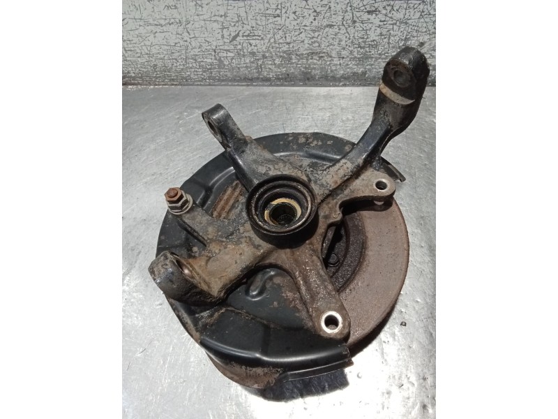 Recambio de mangueta delantera derecha para daihatsu feroza 1.6 referencia OEM IAM   88