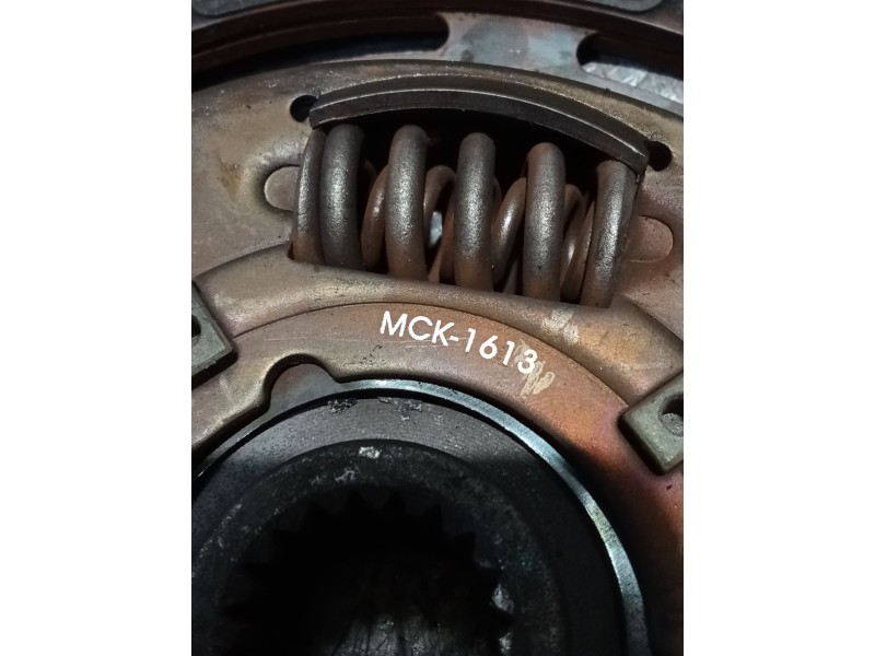 Recambio de kit embrague para daihatsu feroza 1.6 referencia OEM IAM MCK1613 MCK1618 88