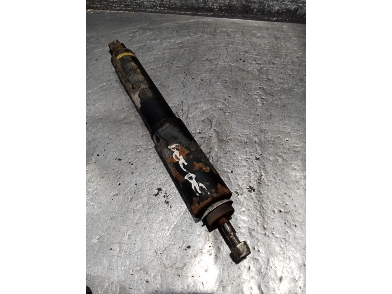 Recambio de amortiguador delantero derecho para daihatsu feroza 1.6 referencia OEM IAM   88