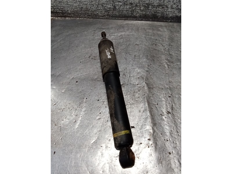 Recambio de amortiguador delantero izquierdo para daihatsu feroza 1.6 referencia OEM IAM   88