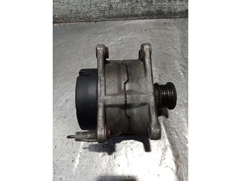 Recambio de alternador para seat ibiza ii (6k1) 1.9 tdi referencia OEM IAM 028903028J 0123320038 