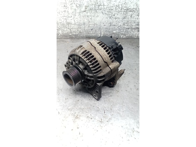 Recambio de alternador para volkswagen golf iii (1h1) 1.9 tdi referencia OEM IAM 028903025H 70A 91