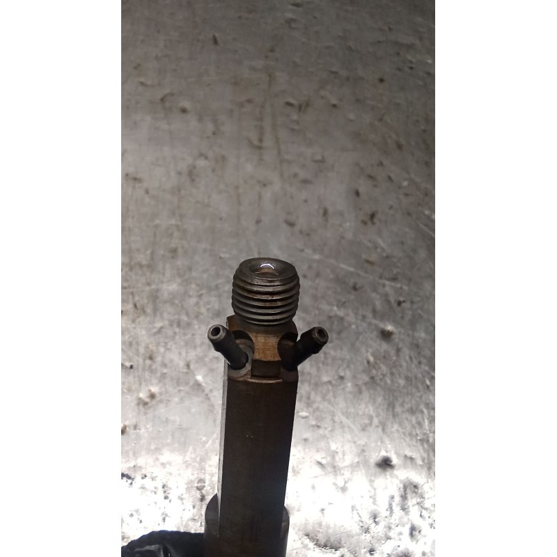 Recambio de inyector para audi 80 b4 sedán (8c2) 1.9 tdi referencia OEM IAM 2FHKBEL58P87 028130201G BOSCH