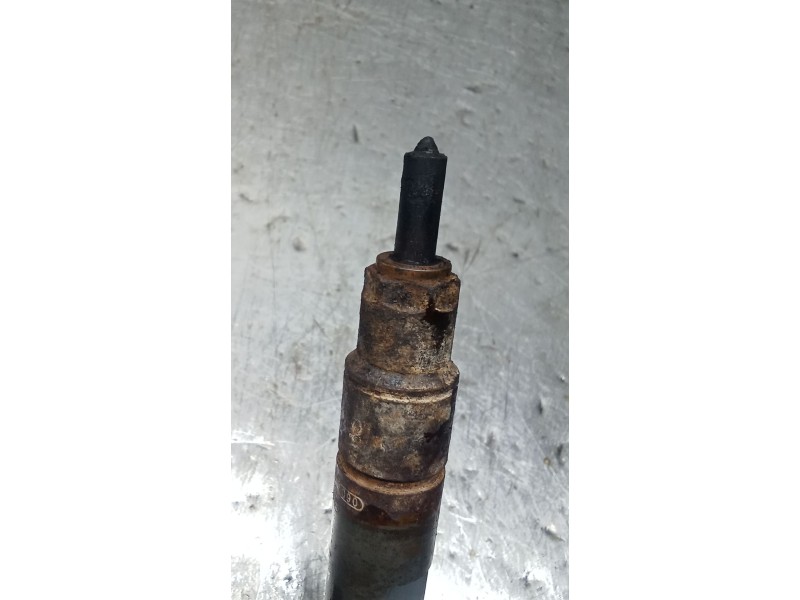 Recambio de inyector para audi 80 b4 sedán (8c2) 1.9 tdi referencia OEM IAM 2FHKBEL58P87 028130201G BOSCH