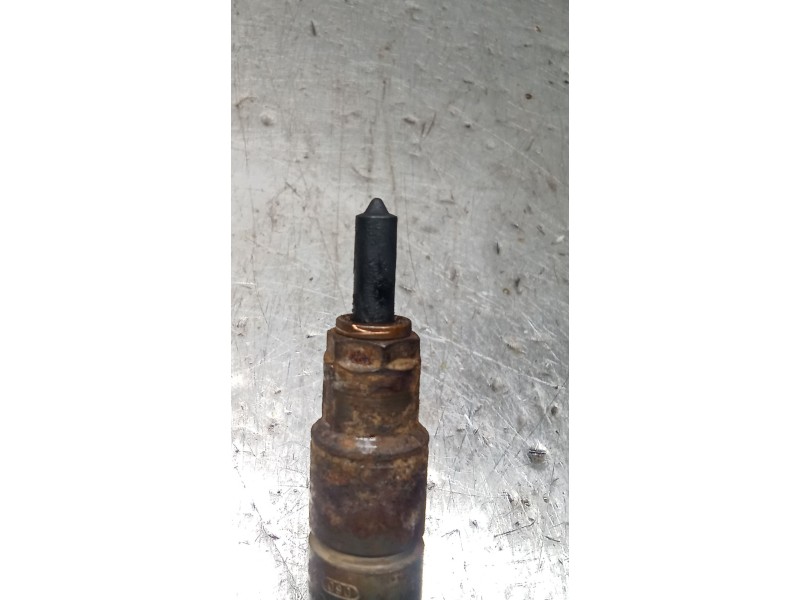 Recambio de inyector para audi 80 b4 sedán (8c2) 1.9 tdi referencia OEM IAM 2FHKBEL58P87 028130201G BOSCH