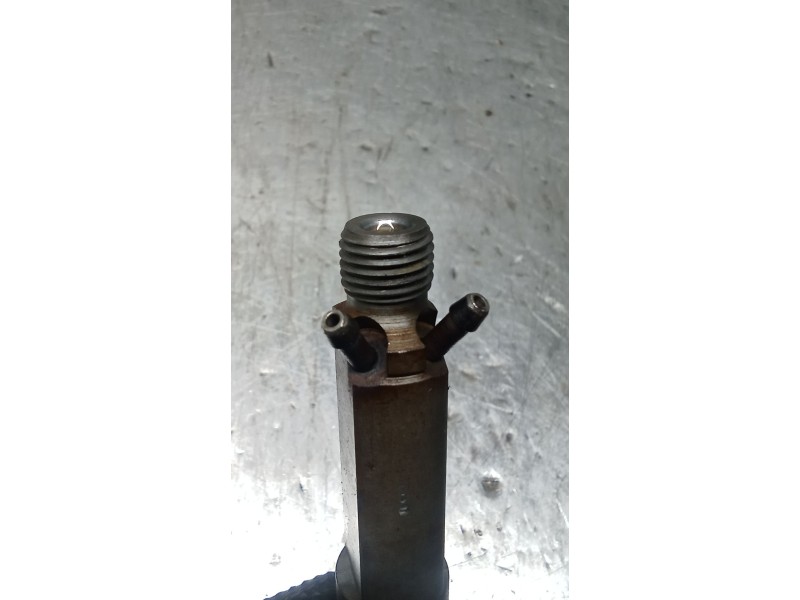 Recambio de inyector para audi 80 b4 sedán (8c2) 1.9 tdi referencia OEM IAM 2FHKBEL58P87 028130201G BOSCH