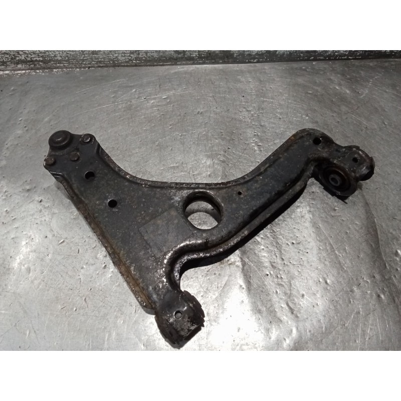 Recambio de brazo suspension inferior delantero izquierdo para opel astra h gtc (a04) 1.9 cdti (l08) referencia OEM IAM   04