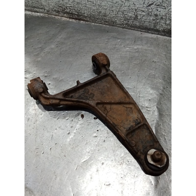 Recambio de brazo suspension inferior delantero derecho para renault kangoo (kc0/1_) 1.9 dci 4x4 (kc0v) referencia OEM IAM   97