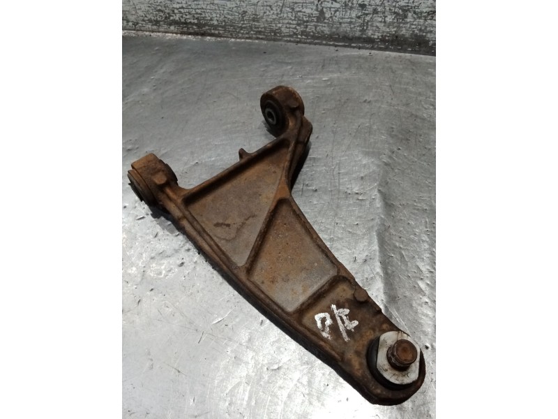 Recambio de brazo suspension inferior delantero izquierdo para renault kangoo (kc0/1_) 1.9 dci 4x4 (kc0v) referencia OEM IAM   9