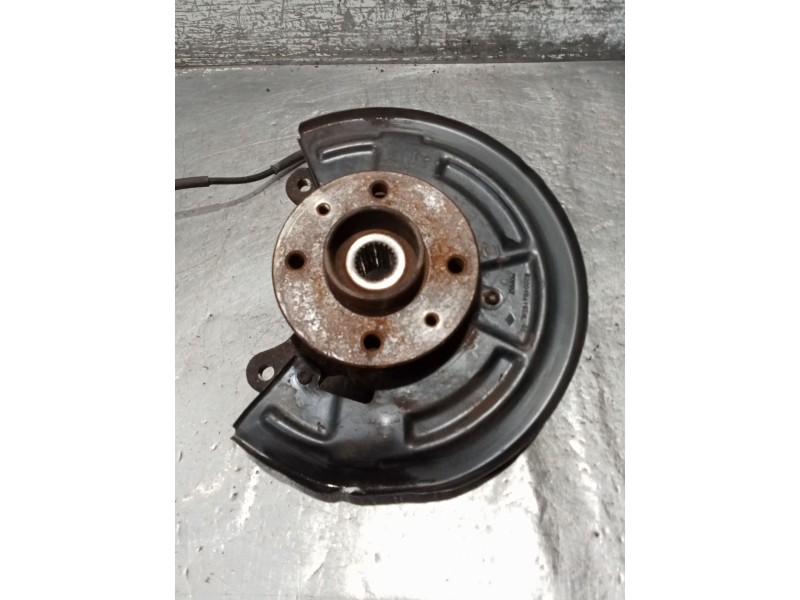 Recambio de mangueta delantera izquierda para renault kangoo (kc0/1_) 1.9 dci 4x4 (kc0v) referencia OEM IAM   97