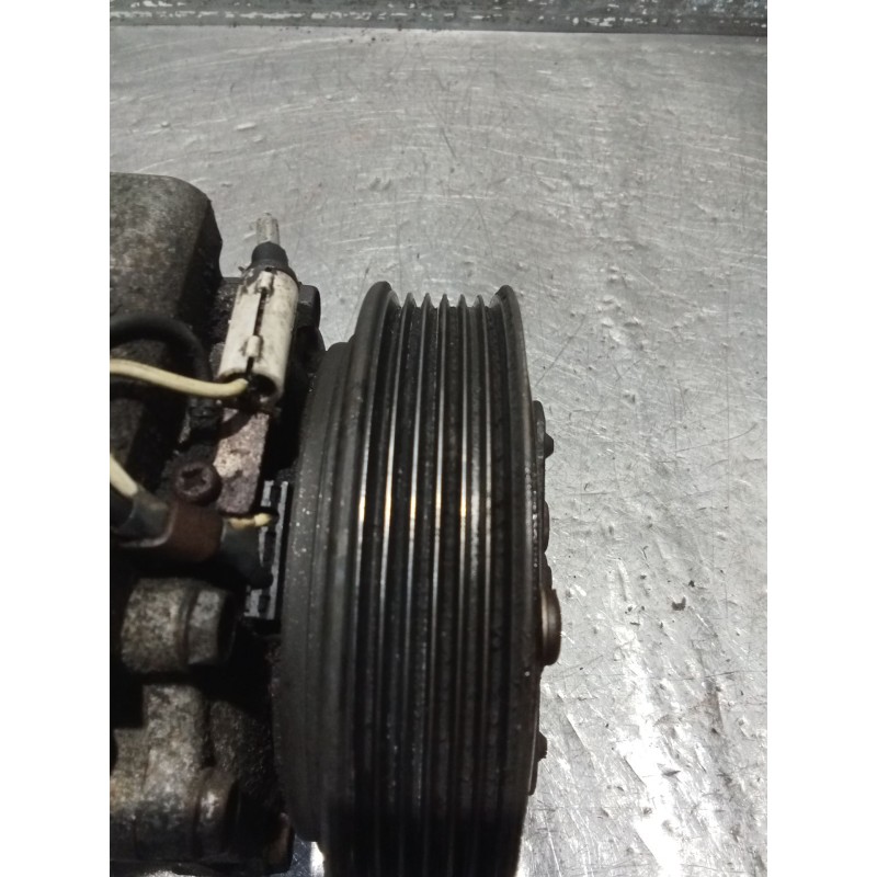 Recambio de compresor aire acondicionado para renault kangoo (kc0/1_) 1.9 dci 4x4 (kc0v) referencia OEM IAM 7700111235 335120914