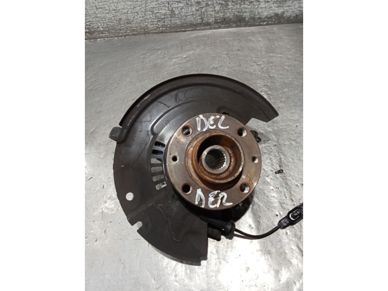 Recambio de mangueta delantera derecha para renault clio v referencia OEM IAM   19