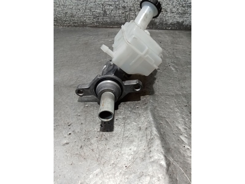 Recambio de bomba freno para renault clio v referencia OEM IAM 460912995R  97