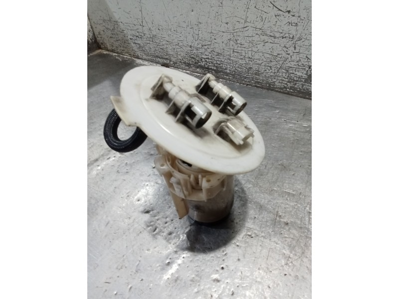 Recambio de bomba combustible para opel astra h gtc (a04) 1.9 cdti (l08) referencia OEM IAM 13238848 0580303089 04