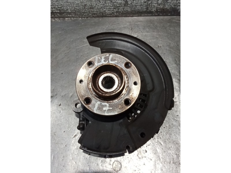 Recambio de mangueta delantera izquierda para renault clio v referencia OEM IAM   97