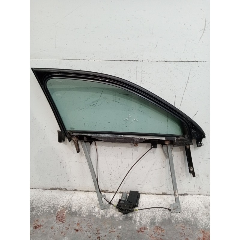 Recambio de elevalunas delantero izquierdo para audi a4 b6 (8e2) 2.5 tdi referencia OEM IAM 8E0837629  2001 4P