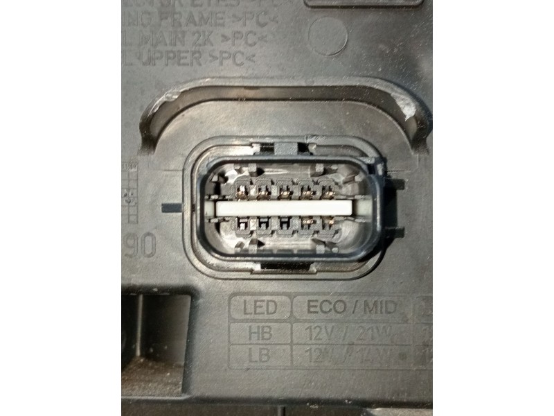 Recambio de faro derecho para renault clio v referencia OEM IAM 260104922R VER FOTOS 2019 LE20A6459