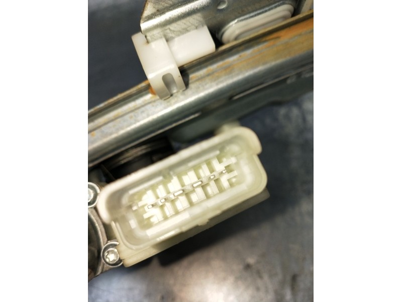 Recambio de elevalunas trasero derecho para peugeot 308 ii (lb_, lp_, lw_, lh_, l3_) 1.5 bluehdi 130 referencia OEM IAM 98257104