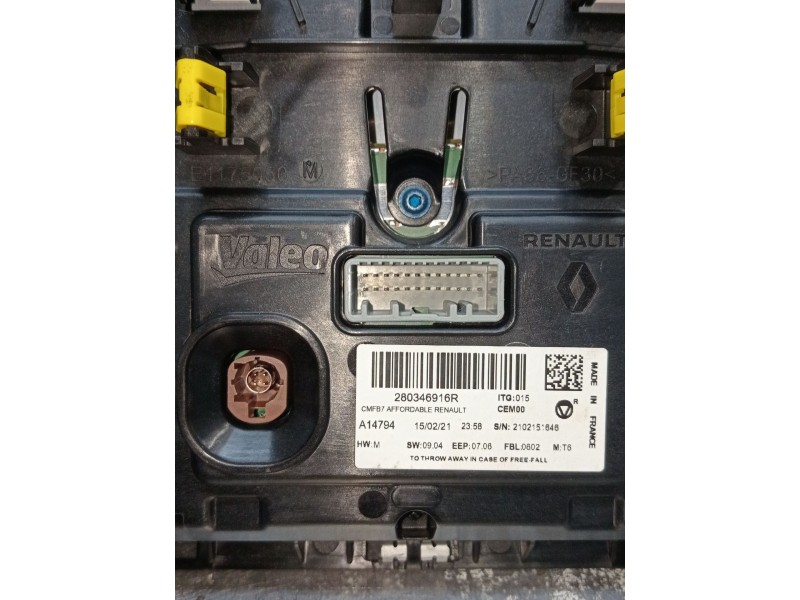 Recambio de pantalla multifuncion para renault clio v referencia OEM IAM 280346916R 210215646 2019