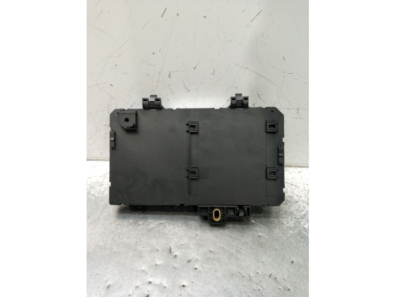 Recambio de caja reles / fusibles para opel astra h gtc (a04) 1.9 cdti (l08) referencia OEM IAM 5DK00866933 13222173 2004