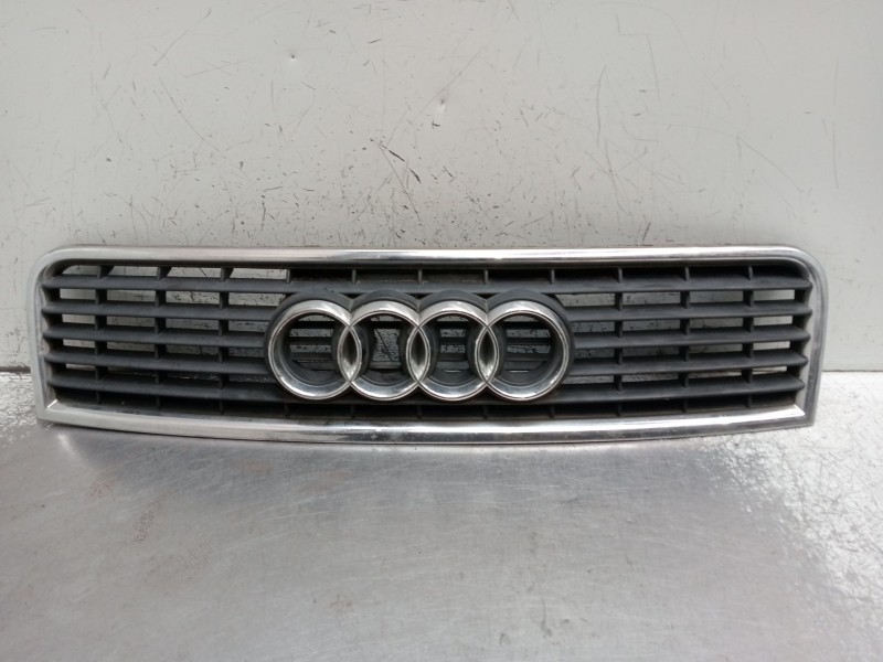Recambio de rejilla delantera para audi a4 b6 (8e2) 2.5 tdi referencia OEM IAM   2001