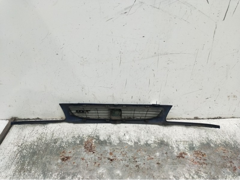 Recambio de rejilla delantera para seat ibiza ii (6k1) 1.9 tdi referencia OEM IAM   1997