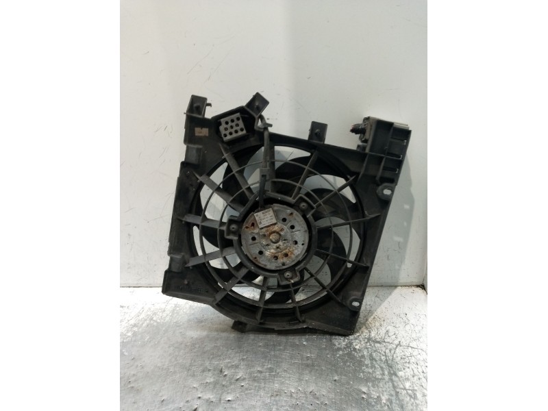 Recambio de electroventilador para opel astra h gtc (a04) 1.9 cdti (l08) referencia OEM IAM 135103632  2004