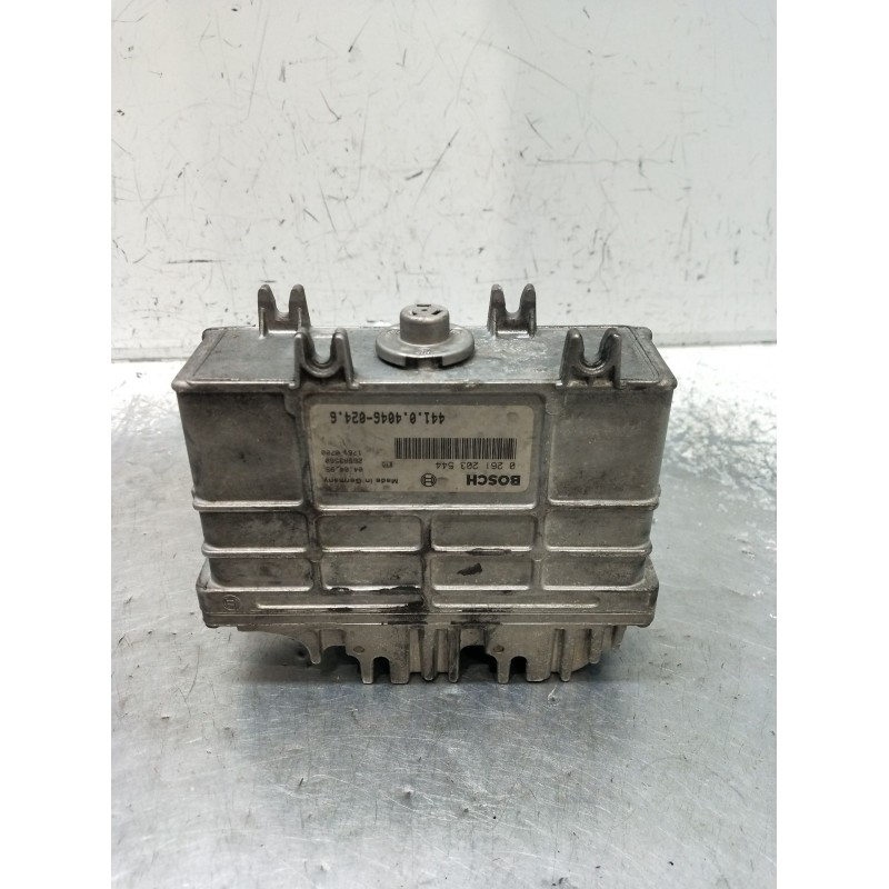Recambio de centralita motor uce para skoda felicia i (6u1) 1.3 referencia OEM IAM 0261203544 441040460246 26SA3560 1994