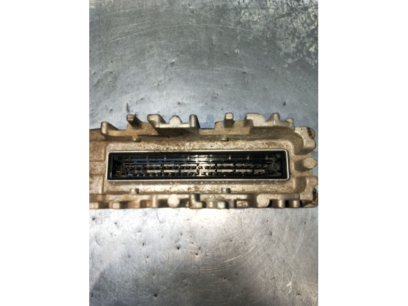 Recambio de centralita motor uce para skoda felicia i (6u1) 1.3 referencia OEM IAM 0261203544 441040460246 26SA3560 1994