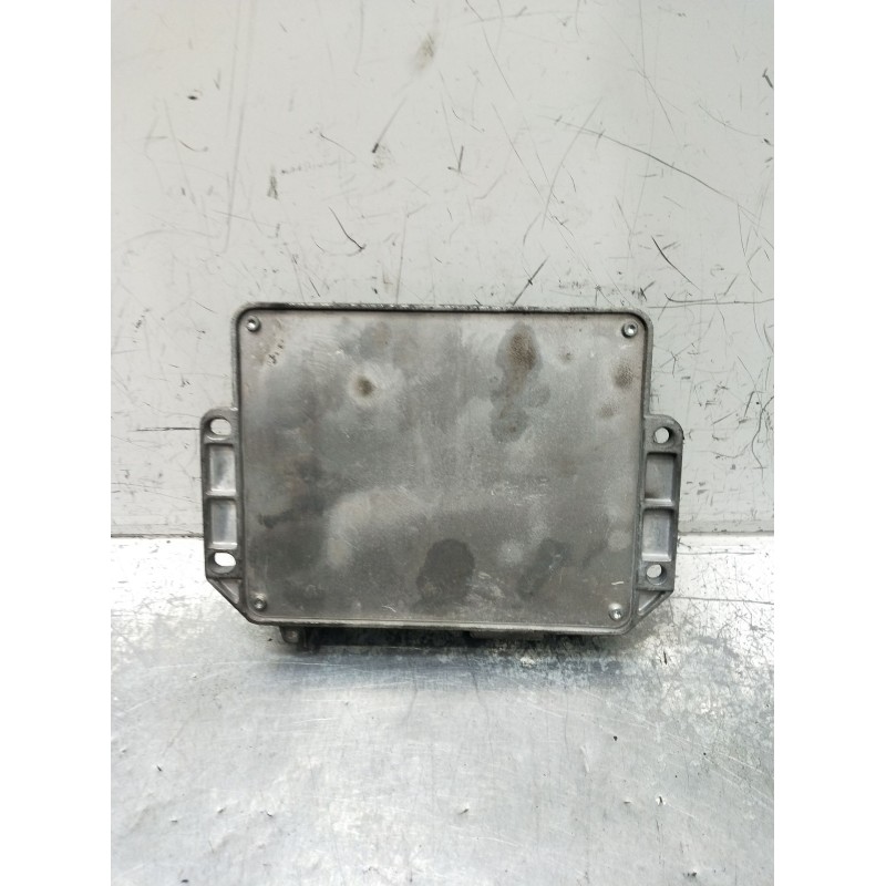 Recambio de centralita motor uce para renault clio ii (bb_, cb_) 1.2 (bb0a, bb0f, bb10, bb1k, bb28, bb2d, bb2h, cb0a,... referen