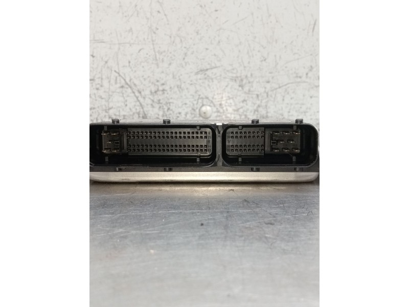 Recambio de centralita motor uce para audi a4 b6 (8e2) 2.5 tdi referencia OEM IAM 0281011135 8E0907401Q 1039S01812 EDC15UM 2001