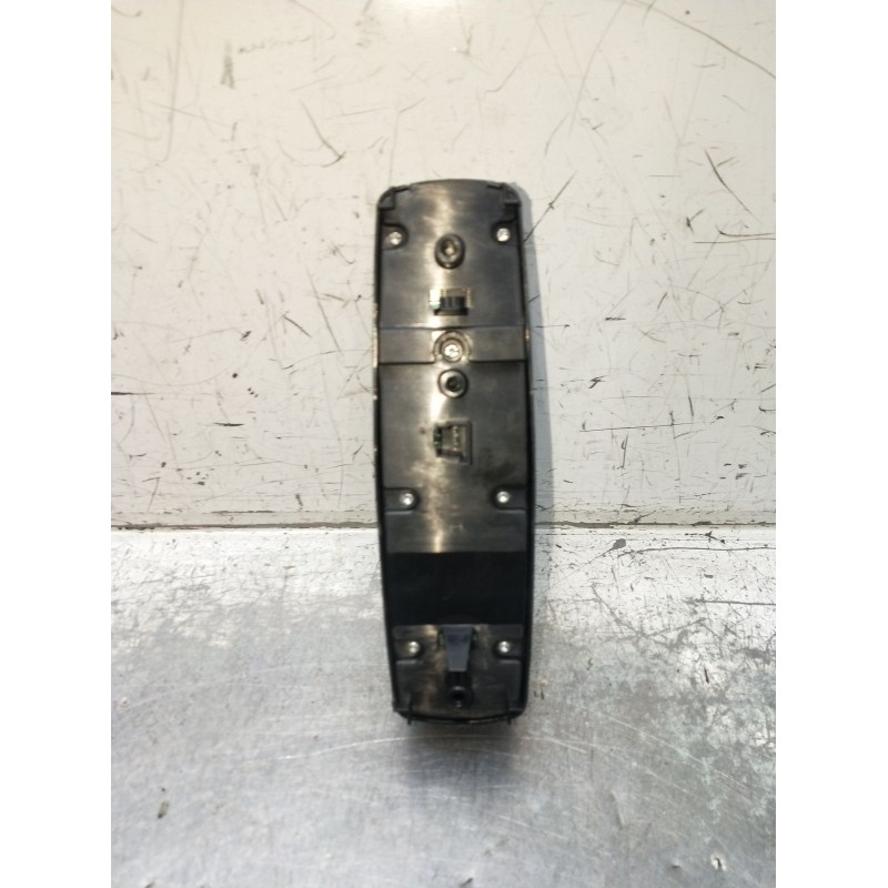 Recambio de mando elevalunas delantero izquierdo para mercedes-benz clase a (w169) a 160 cdi (169.006, 169.306) referencia OEM I