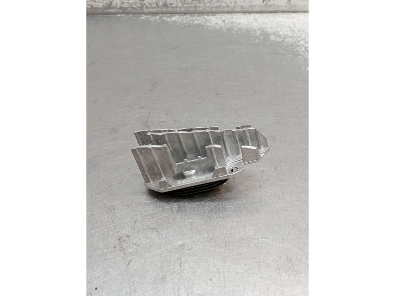 Recambio de modulo electronico para renault clio v referencia OEM IAM 10651653  2019