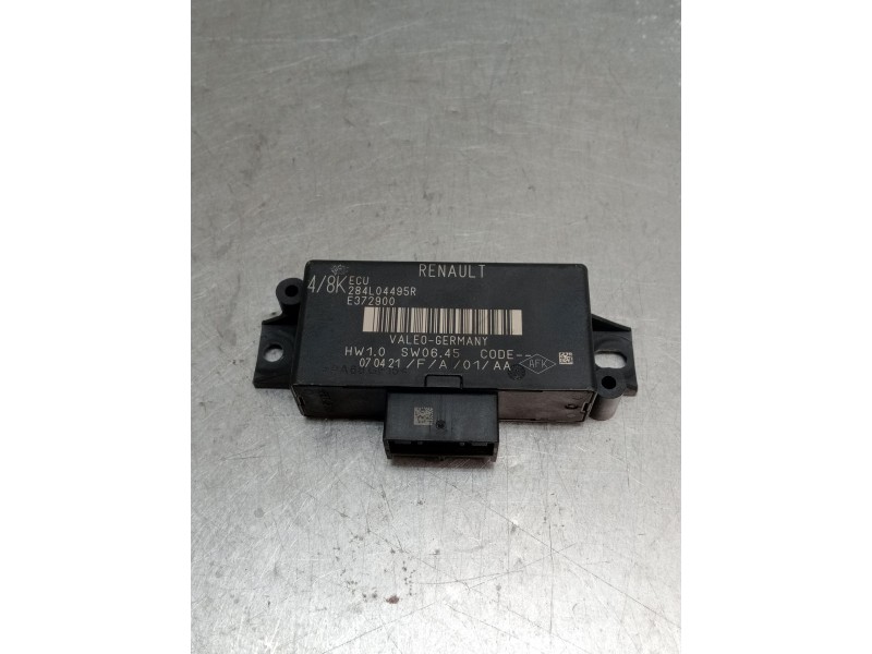 Recambio de modulo electronico para renault clio v referencia OEM IAM 284L04495R E372900 2019
