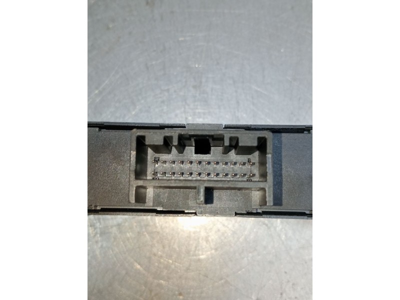 Recambio de modulo electronico para renault clio v referencia OEM IAM 284L04495R E372900 2019