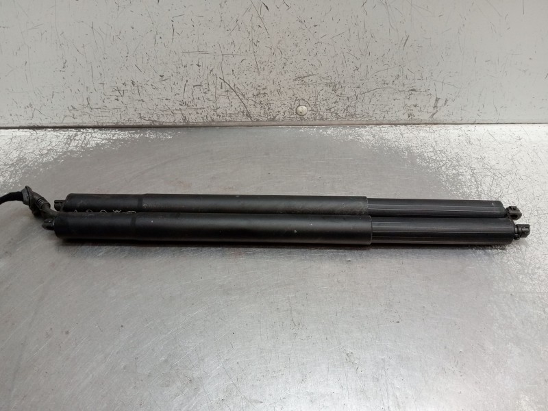 Recambio de amortiguadores maletero / porton para audi q3 (f3b) 35 tfsi referencia OEM IAM 83A827851F 20240911 193528 2024 ELECT