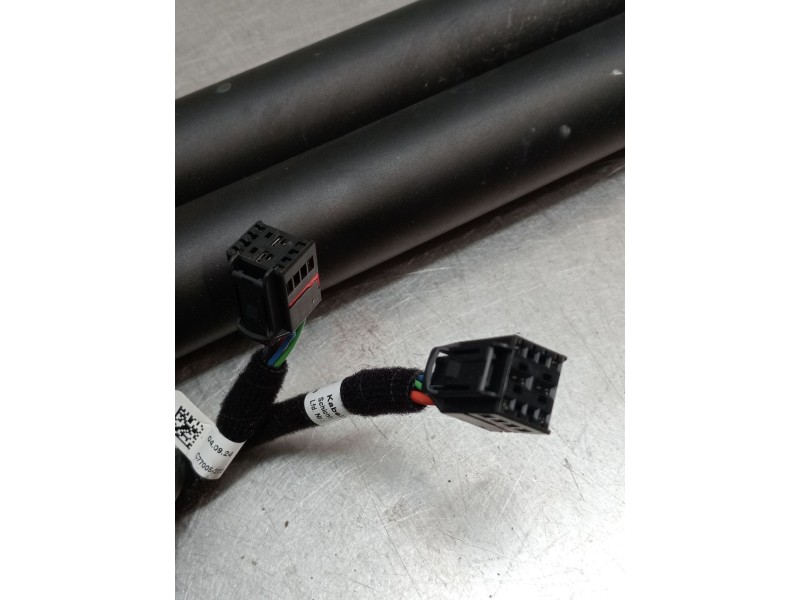 Recambio de amortiguadores maletero / porton para audi q3 (f3b) 35 tfsi referencia OEM IAM 83A827851F 20240911 193528 2024 ELECT