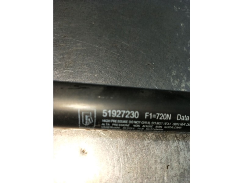 Recambio de amortiguadores maletero / porton para fiat doblo cargo (263_) 1.3 d multijet referencia OEM IAM 51927230 720N 2010
